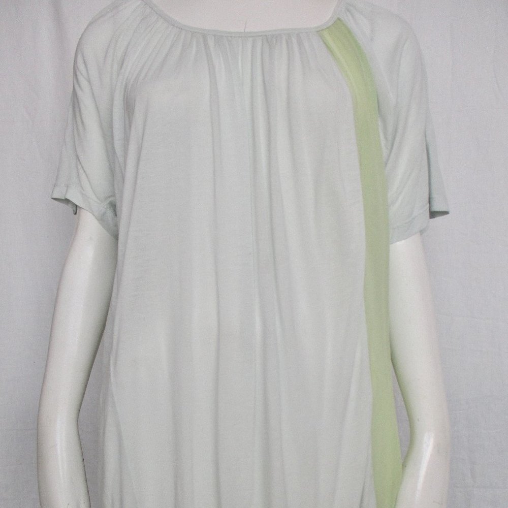 Clu Short Sleeve Silk/Rayon Top NWT Size Small